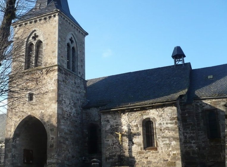 Eglise sainte croix Marchastel cantal